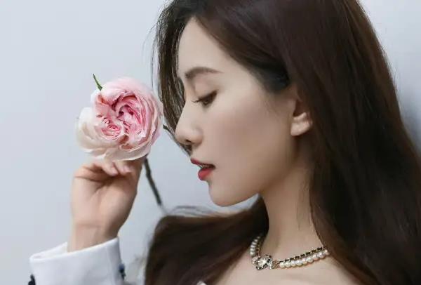 ��ֵ���ʮ��Ů����2022 ��ֵ��ߵ�Ů����